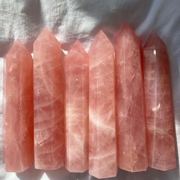 Rose quartz 5” crystal tower! Heart chakra healer!Ballet Pink! Ethically mined! - Picture 3 of 5